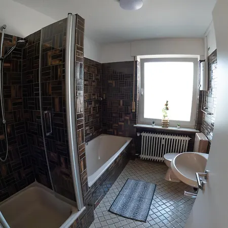 Ferienzimmer Im Zentrum Von Mit Grossem Balkon Privat bolig *